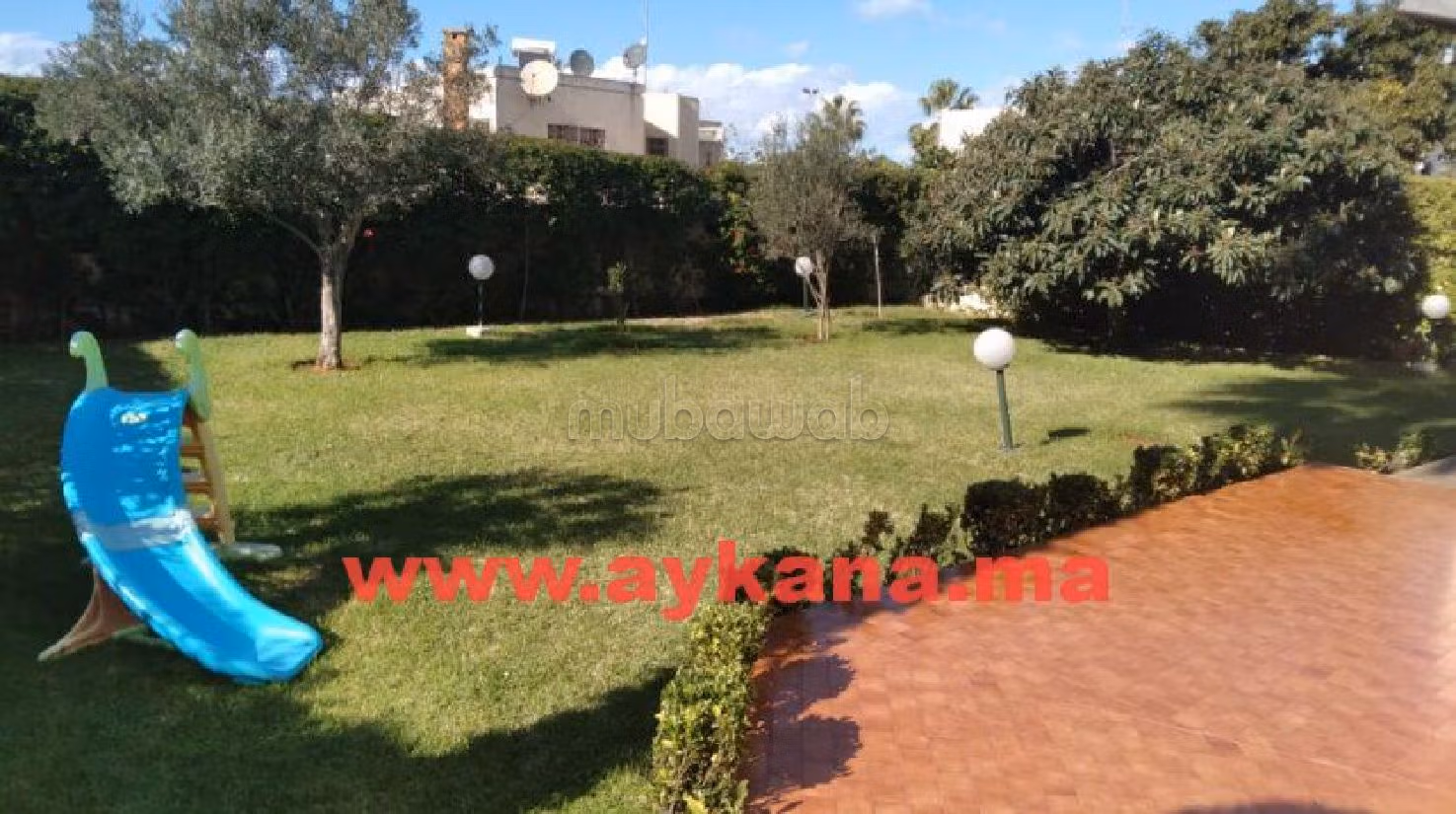 Home to buy in Riyad. 7 beautiful rooms. Terrace and garden. 
