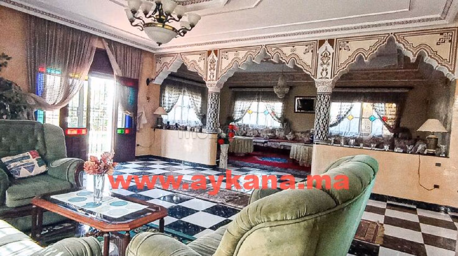 Home to buy in Riyad. 7 beautiful rooms. Terrace and garden. 