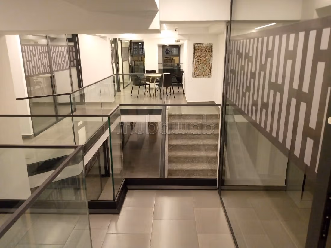 Bureau fermé avec bail Abdelmoumen Tram wafasalaf