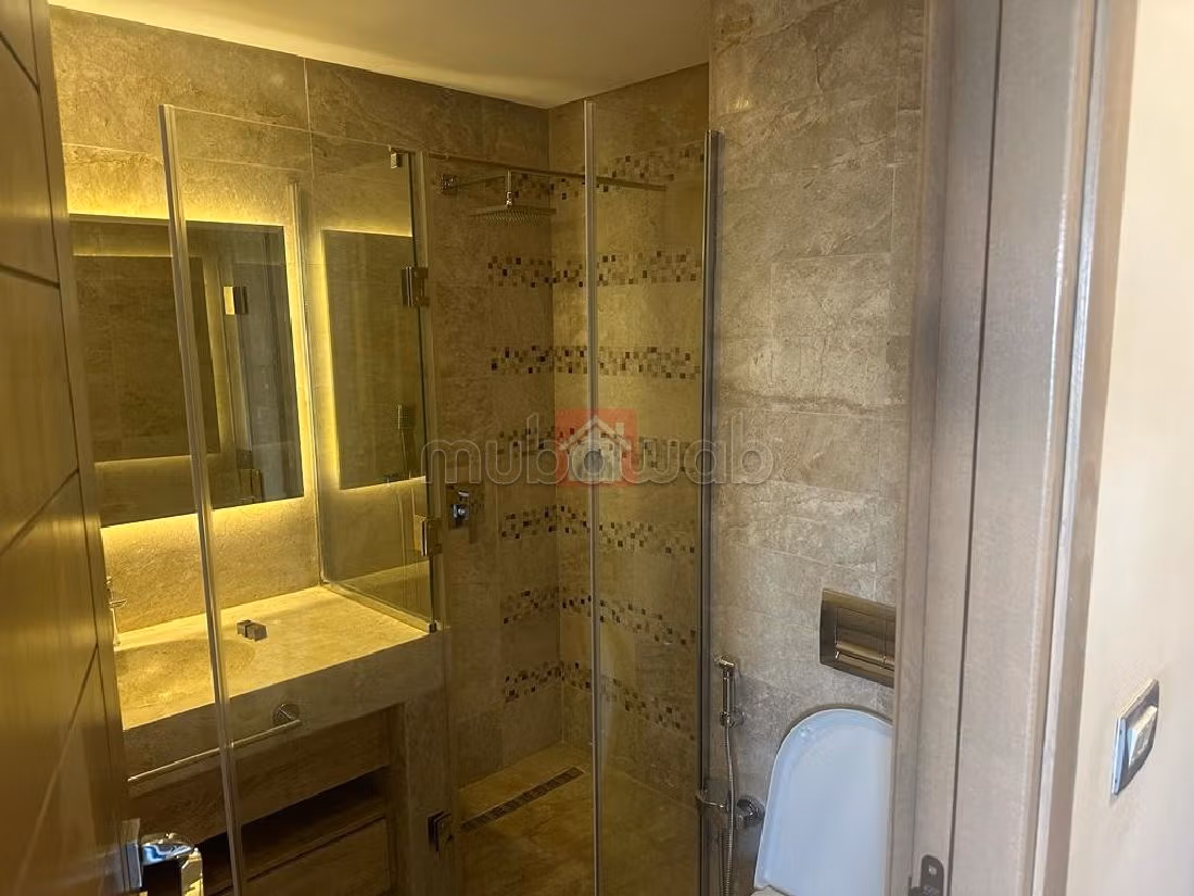 Apartment for rent in Les Jardins de Carthage. Area of 200 m². Furnished. 
