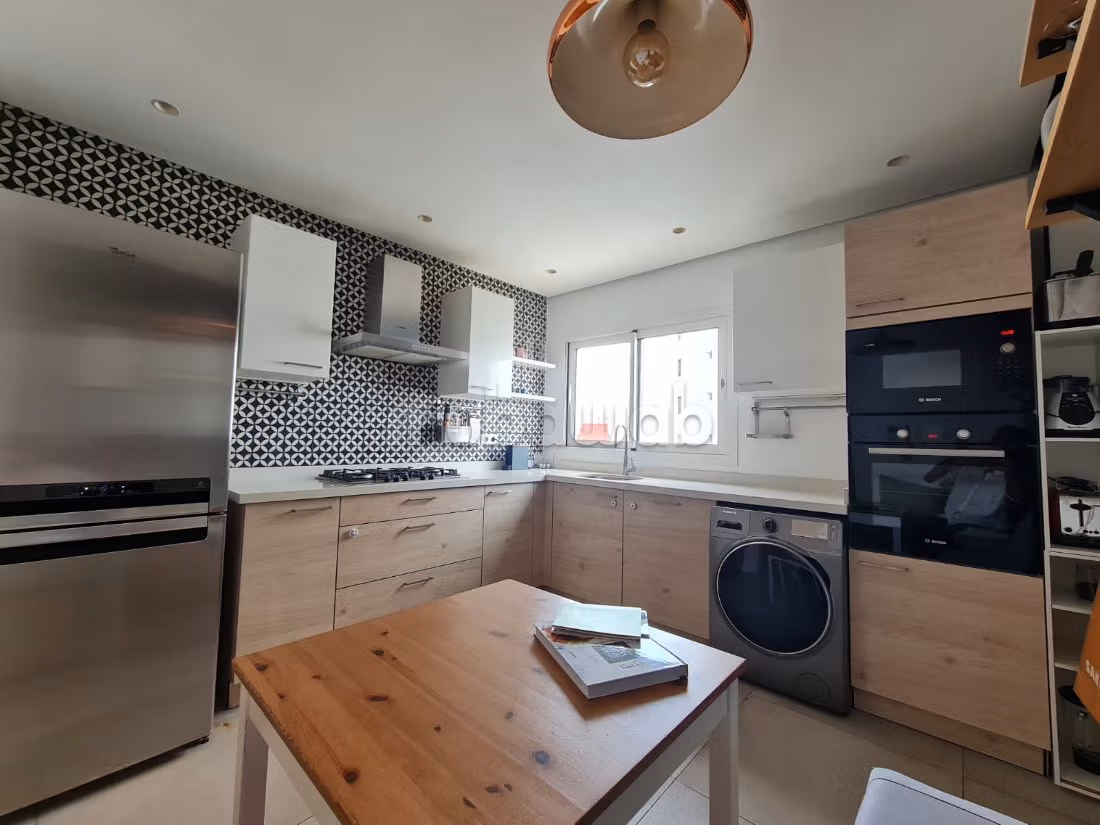 Apartment for rent in Palmier. 2 beautiful rooms. Ample storage space. 