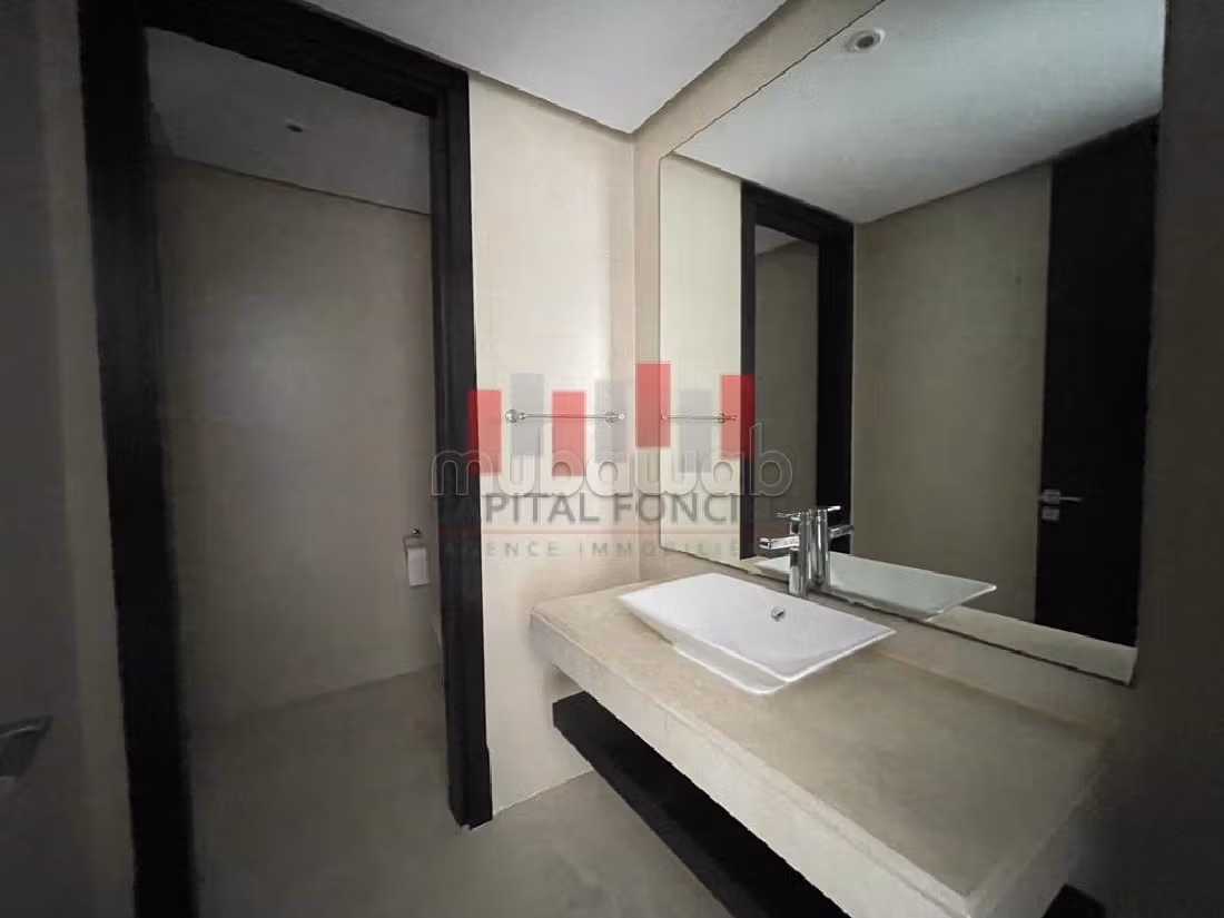 Piso en venta en Gauthier. Gran superficie 223 m². Ascensor y estacionamiento