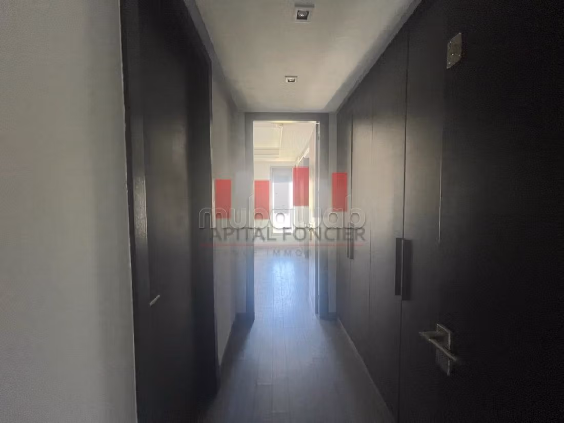 Piso en venta en Gauthier. Gran superficie 223 m². Ascensor y estacionamiento