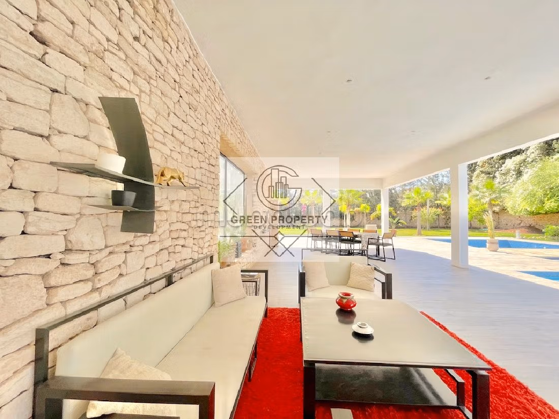 فيلا فاخرة للبيع ب ادا وكرد. 6 قطع مريحة. مفروشة