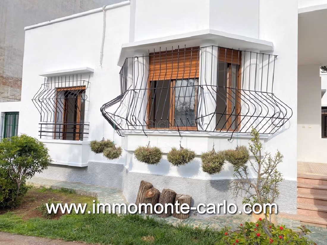 Preciosa villa en alquiler en Agdal. 3 bonitas habitaciones. Cómodo con chimenea y aire condicionado.