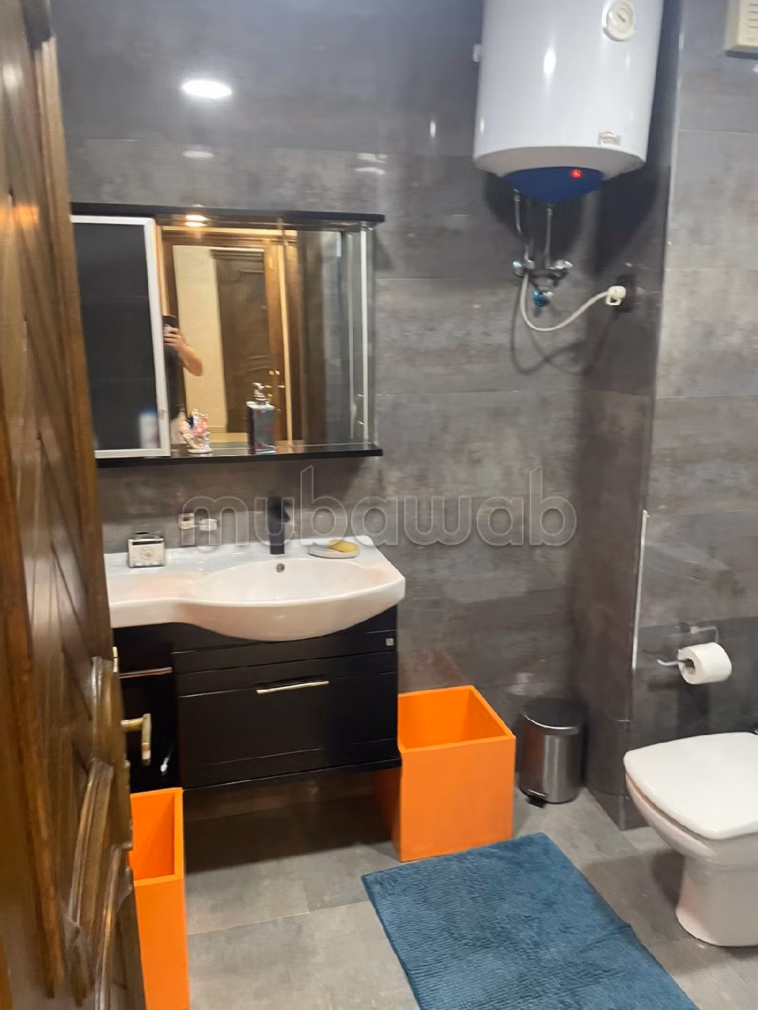 Magnífico piso en venta en Racine Extension. Pequeña superficie 178 m². Con ascensor y terraza. 