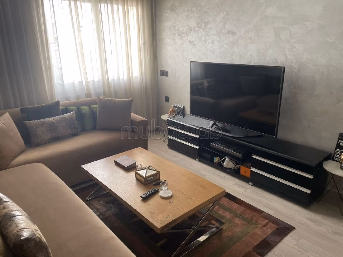 Magnífico piso en venta en Racine Extension. Pequeña superficie 178 m². Con ascensor y terraza. 