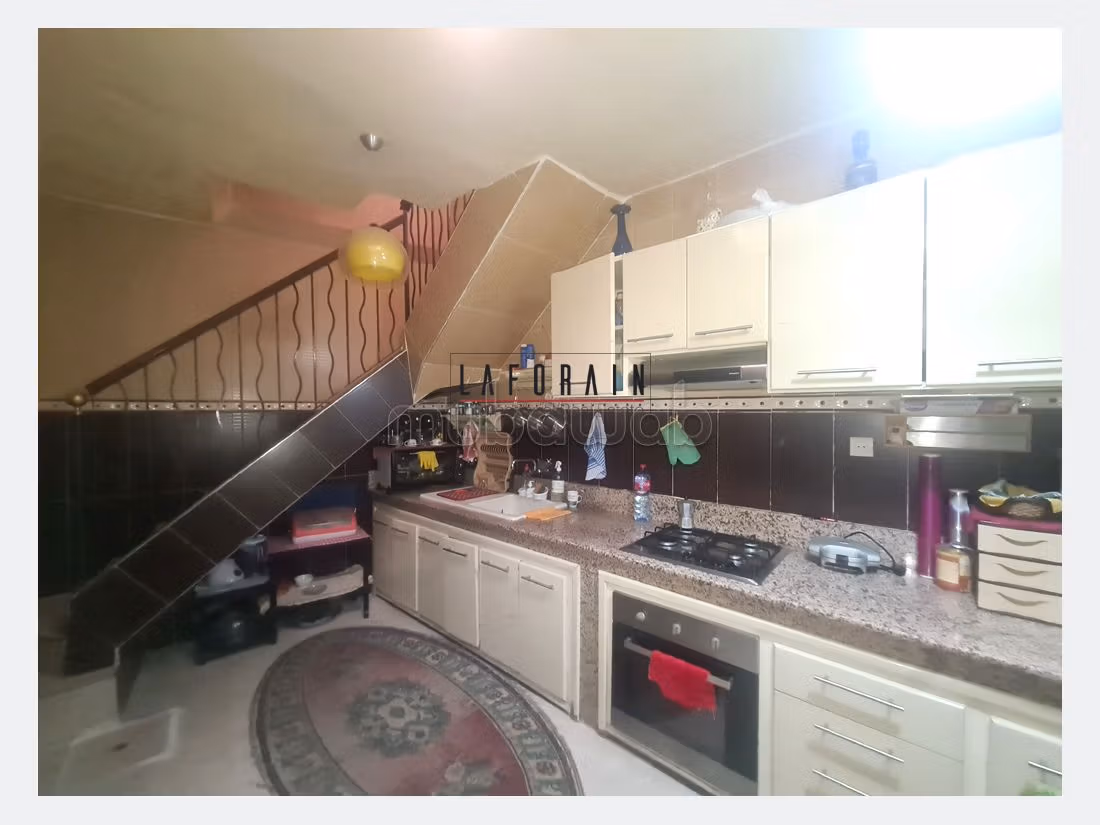 Opportunité unique bas de villa en hyper centre