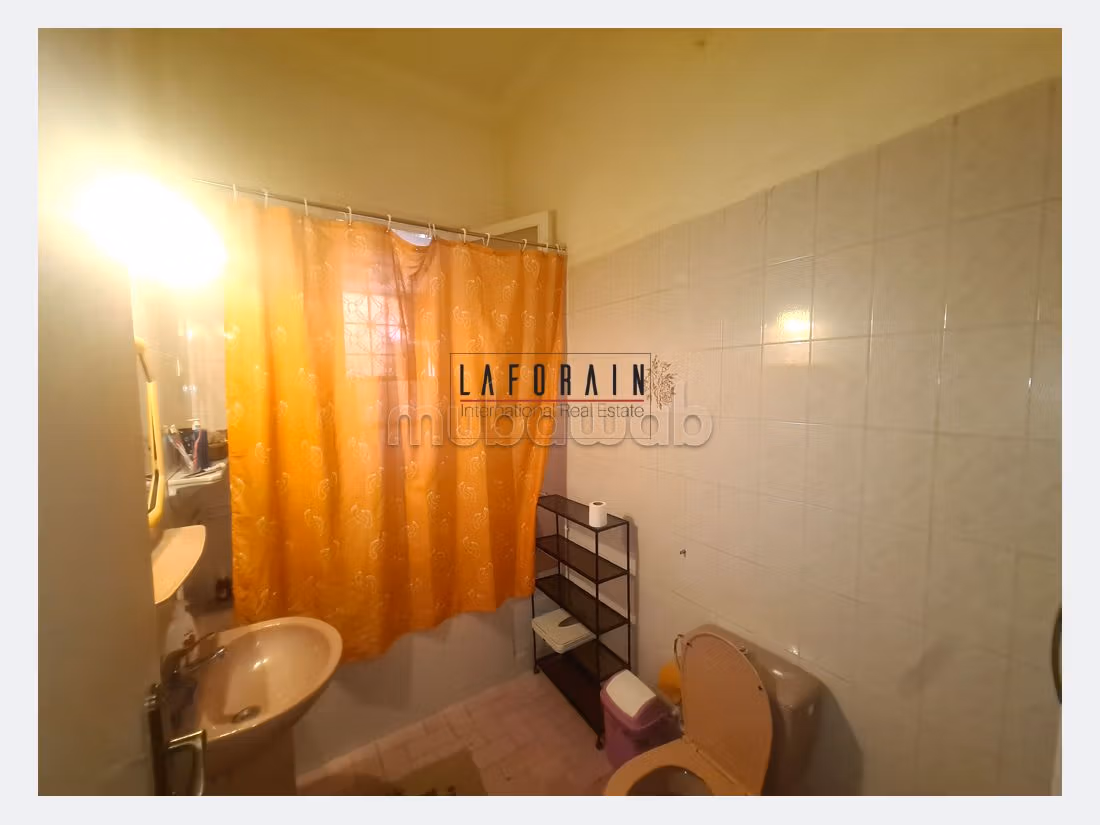 Opportunité unique bas de villa en hyper centre