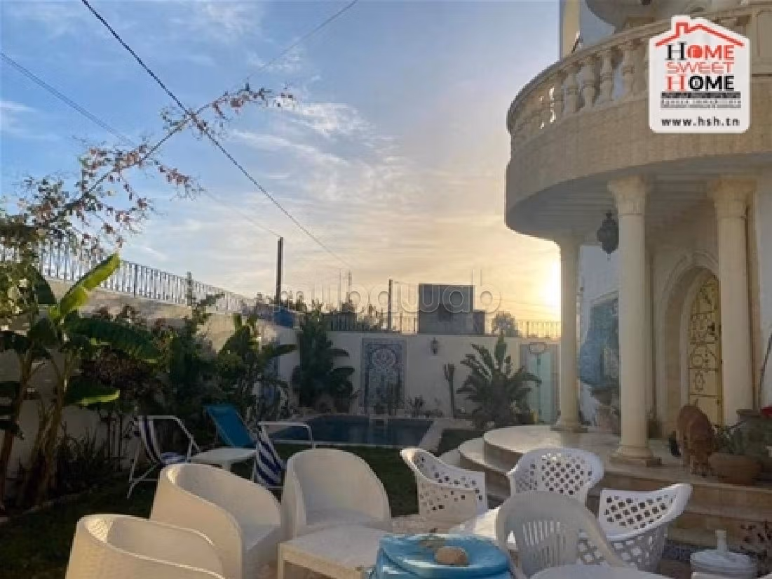 Villa Franck à Vendre à La Soukra