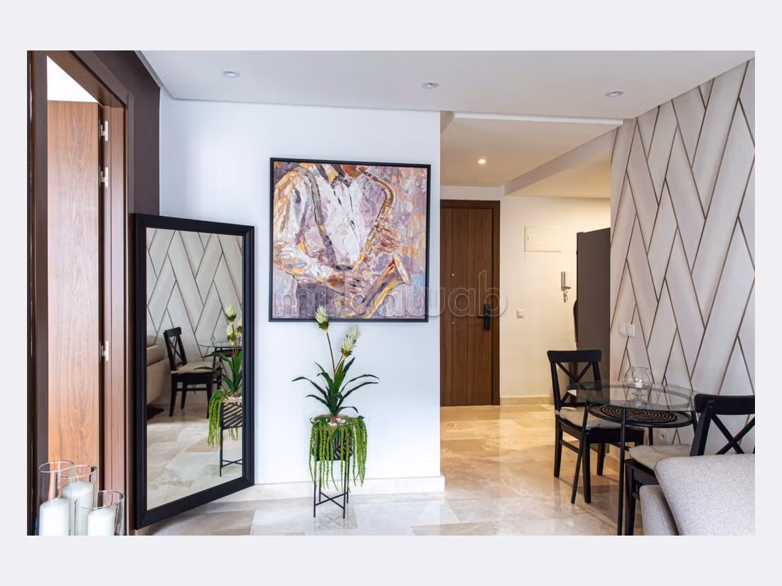 Bellissimo appartamento in affitto a Bourgogne Ouest. 1 locale. arredato. 