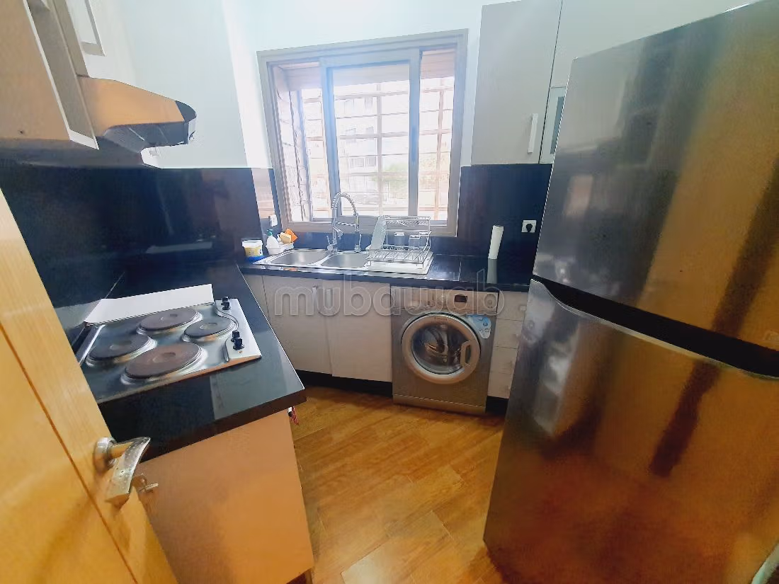 Top appartement moderne meublé à la location