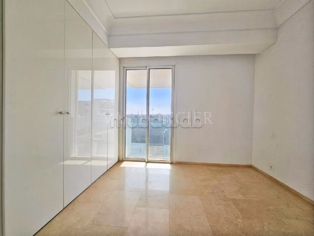 Location superbe appartement 3chambres sans vis à vis CFC, Casablanca