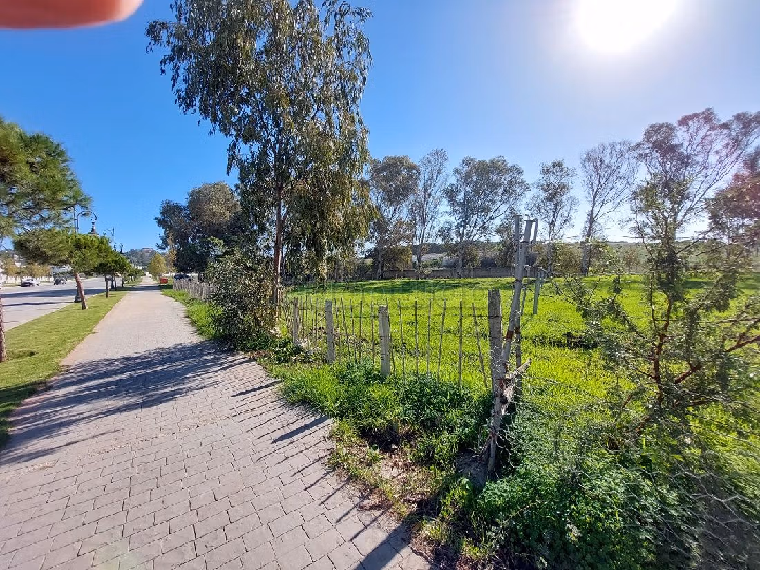 Nu te koop in Rmilat. Oppervlakte 1216 m². 