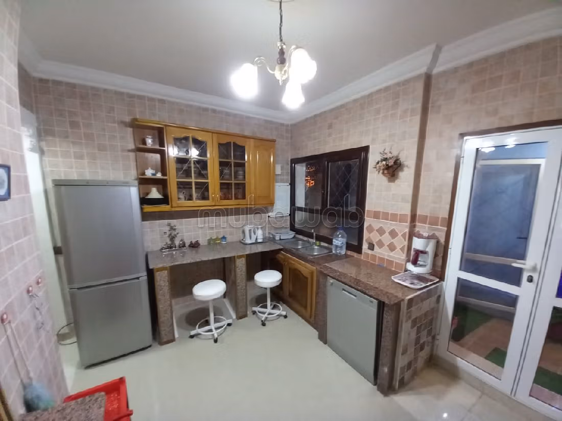 Apartment for sale in Iberie. 5 large rooms. View of the mountains, double glazing. 