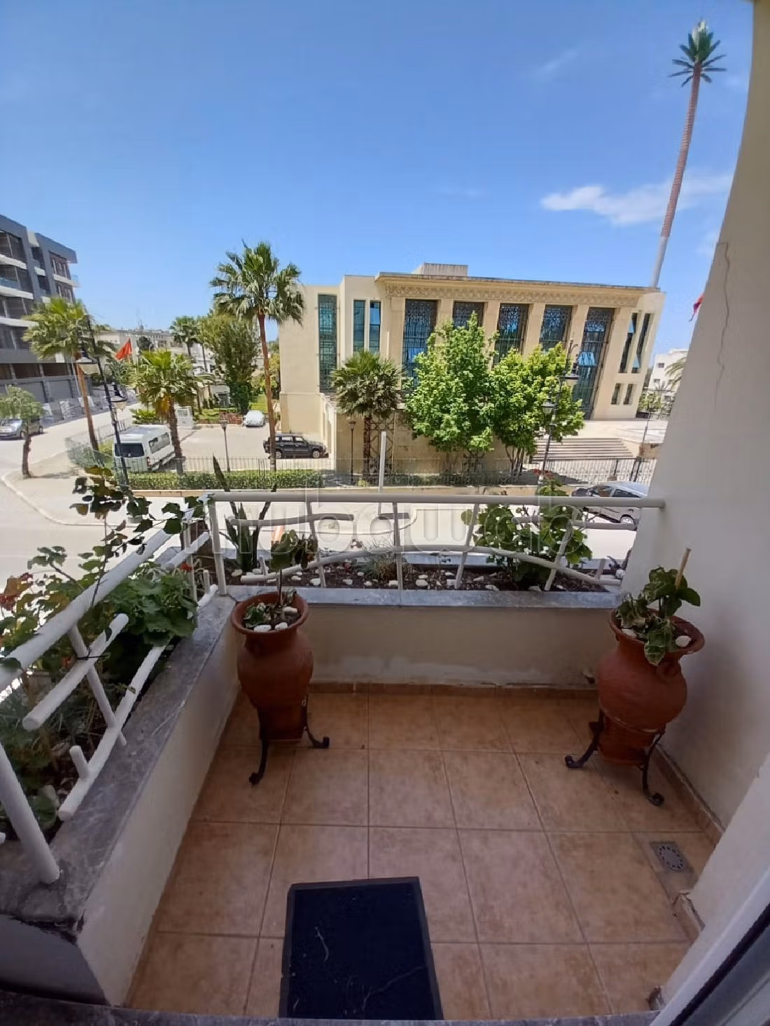 Apartment for sale in Iberie. 5 large rooms. View of the mountains, double glazing. 