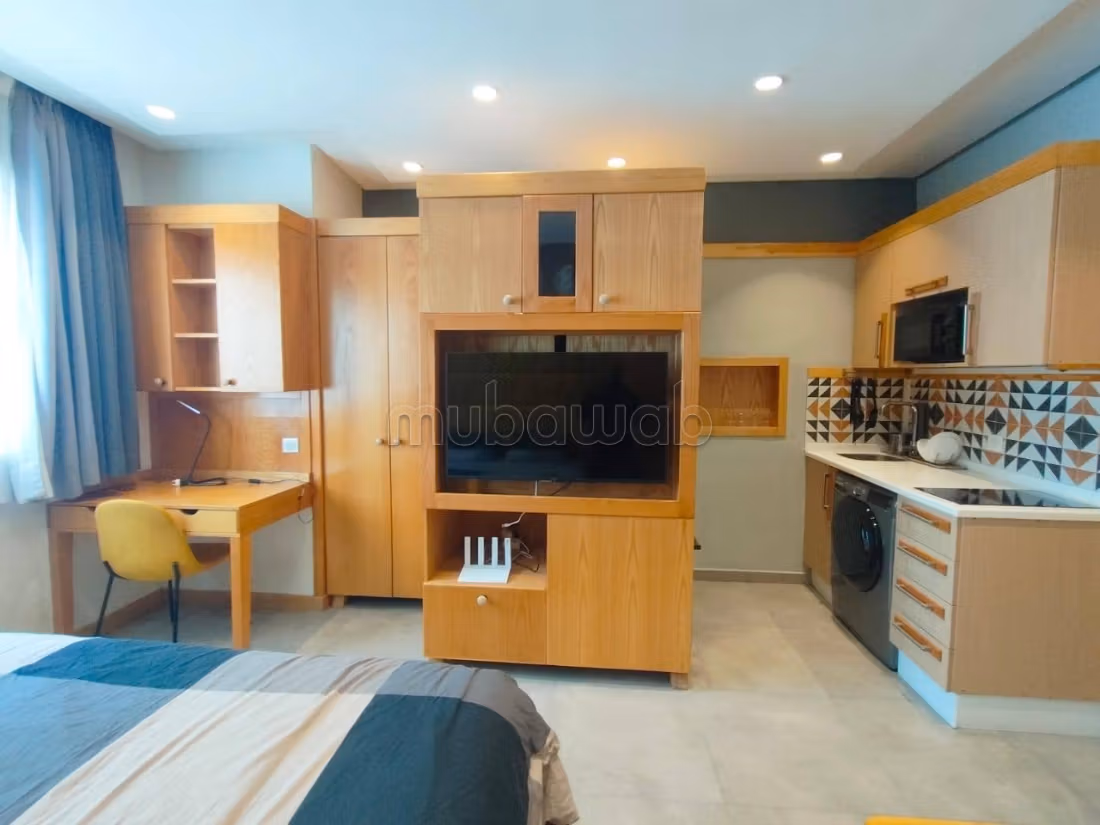 Studio meublé Fille Anfa Lyautey 4500 Dh — 2