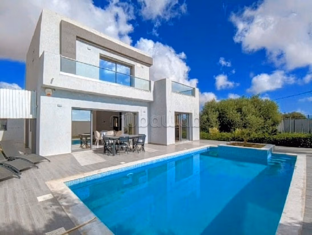 Fabulous villa for sale in Djerba. 3 beautiful rooms. Well decorated
