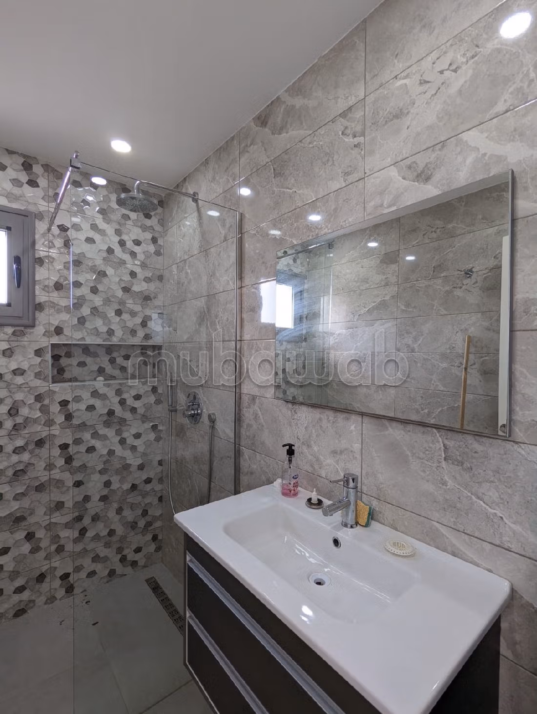 Fabulous villa for sale in Djerba. 3 beautiful rooms. Well decorated