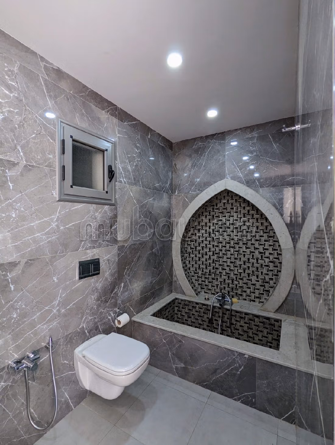 Fabulous villa for sale in Djerba. 3 beautiful rooms. Well decorated
