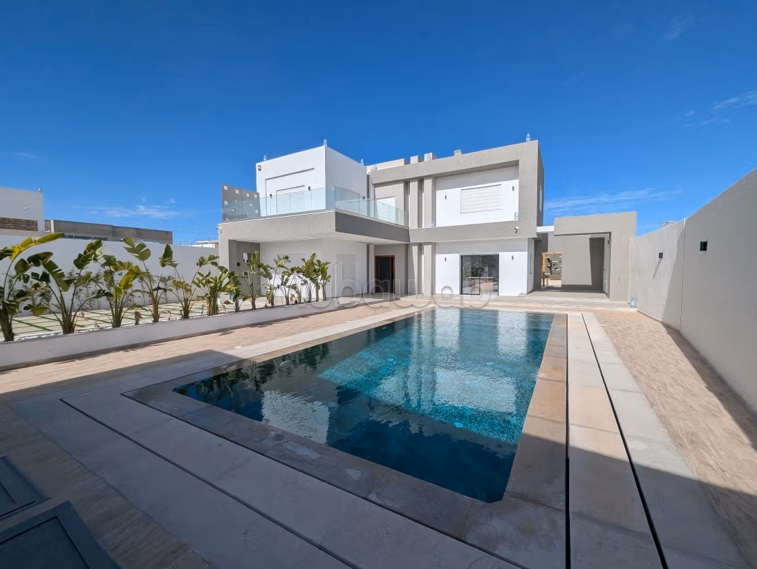 Villa clarity