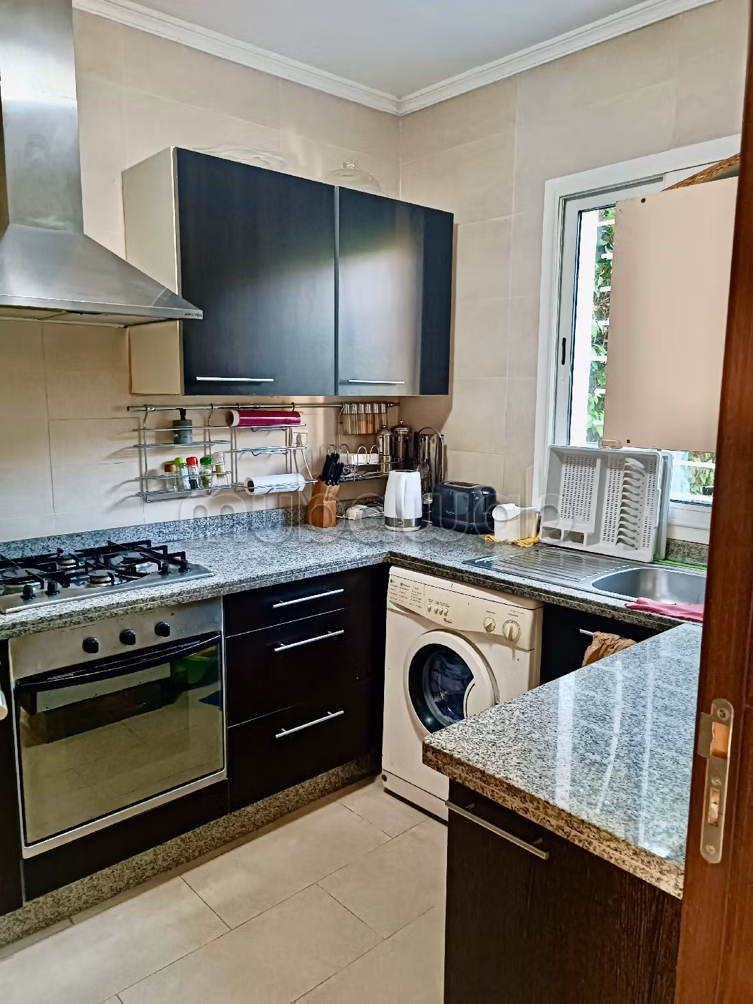 Villa's en luxe woningen kopen. 5 Ruimtes. Conciërgeservice en mooi zwembad. 
