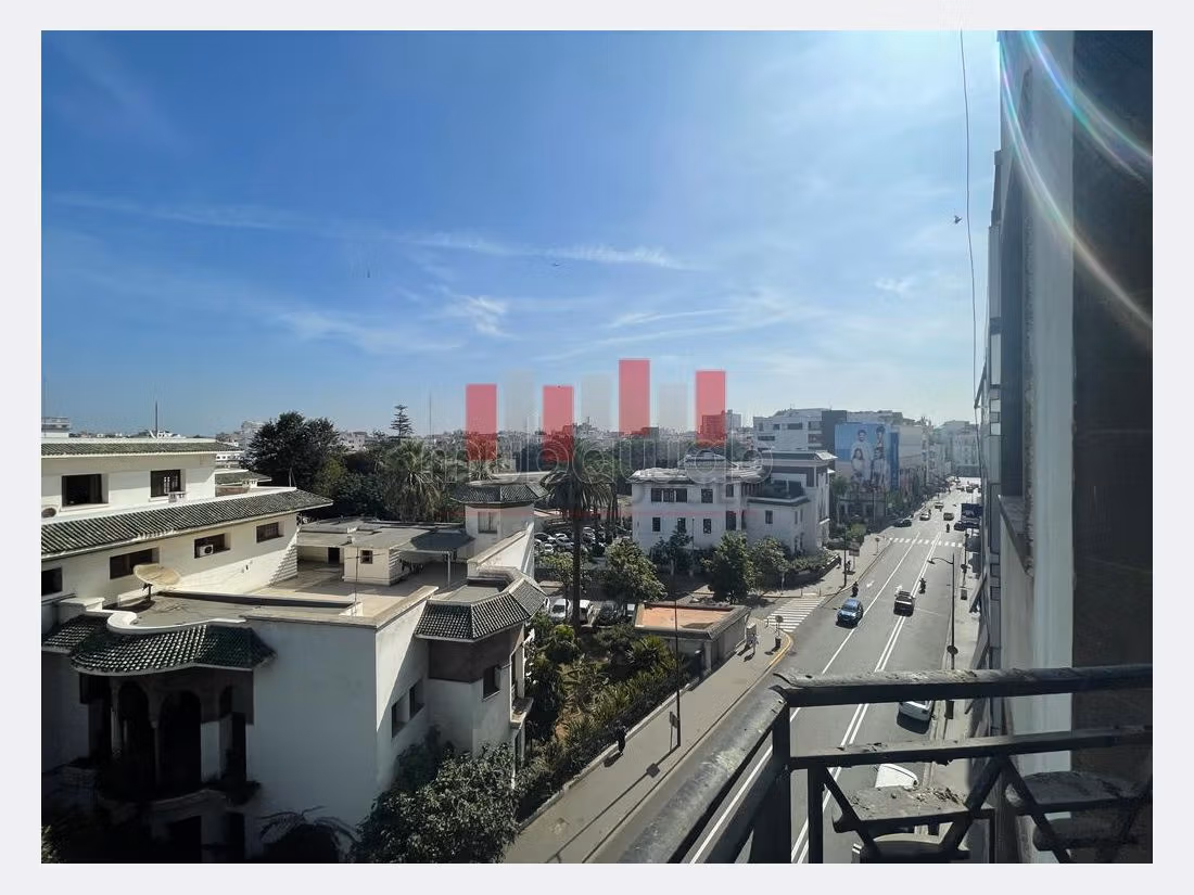 بيع شقة بوسط المدينة. المساحة الكلية 179 م². موقف سيارات ومصعد