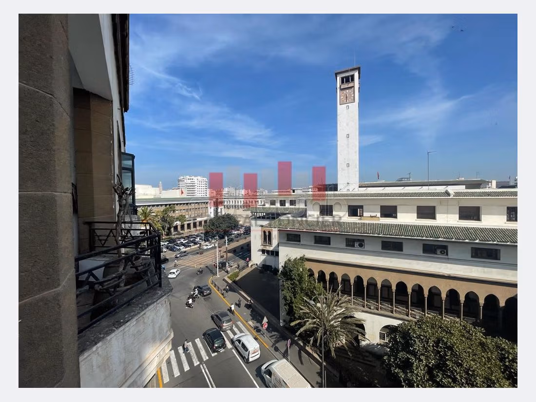 بيع شقة بوسط المدينة. المساحة الكلية 179 م². موقف سيارات ومصعد