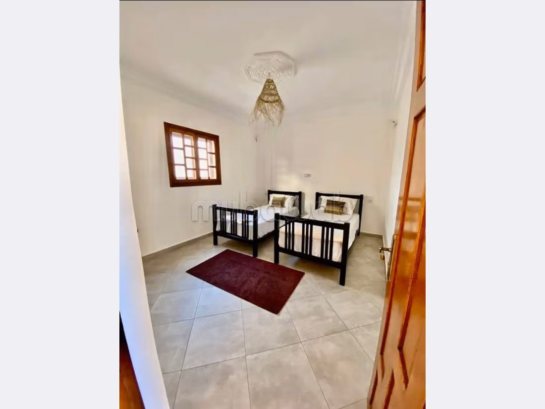 Apartments for rent in Borj. 2 comfortable rooms. Lift and parking