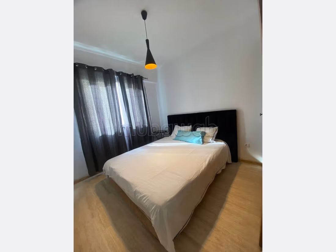 Splendido appartamento in affitto a Centre. Superficie totale 76 m². 