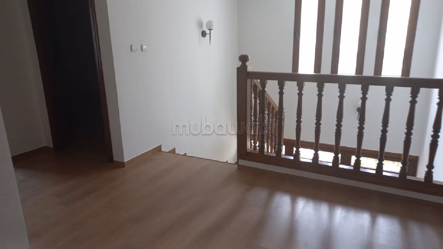 Villa de alto standing en alquiler en CIL (Hay Salam). 5 habitaciones. Hermosa terraza y jardín. 