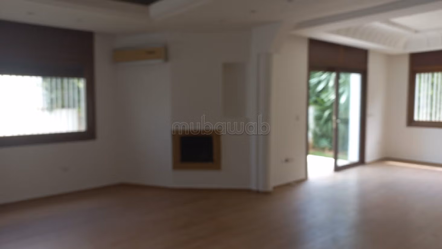 Villa de alto standing en alquiler en CIL (Hay Salam). 5 habitaciones. Hermosa terraza y jardín. 
