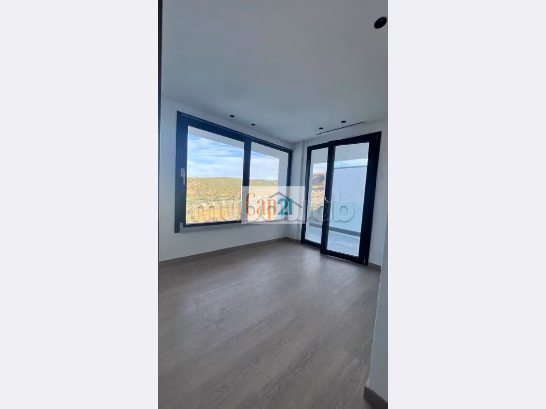 Rent an apartment in Sania. 5 large rooms. Double glazed window, Central air conditioning. 