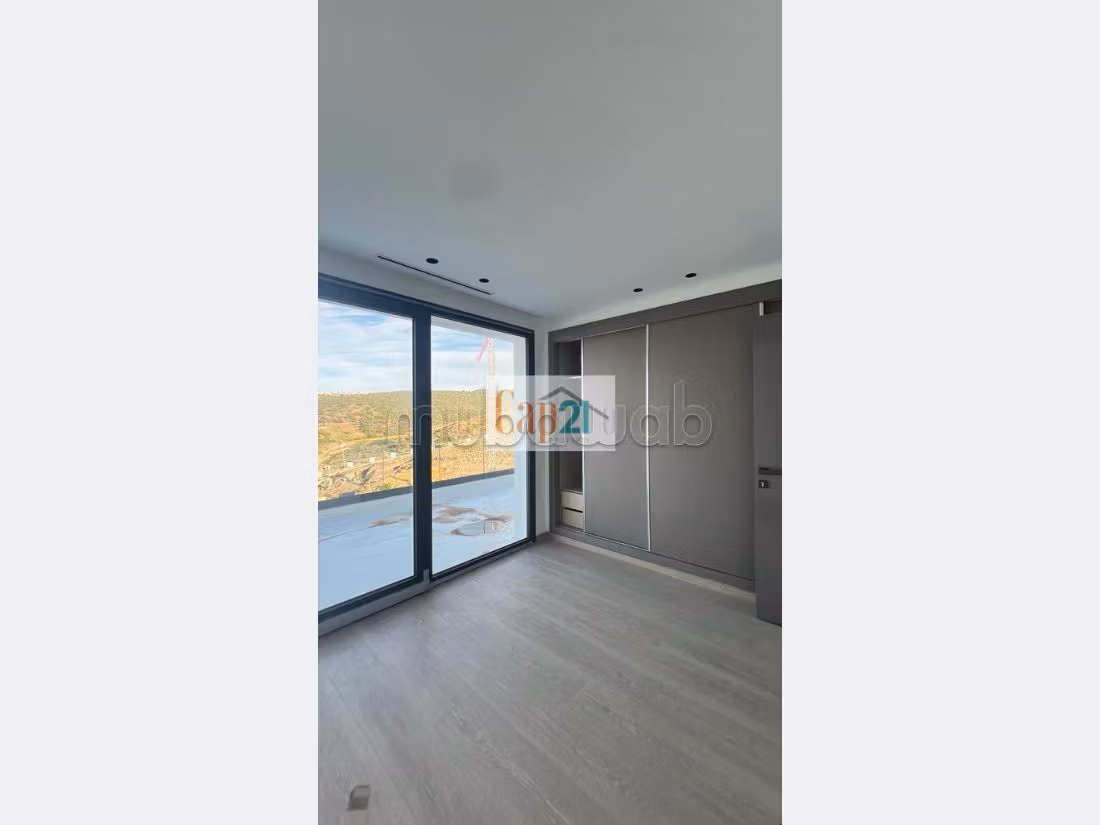 Rent an apartment in Sania. 5 large rooms. Double glazed window, Central air conditioning. 