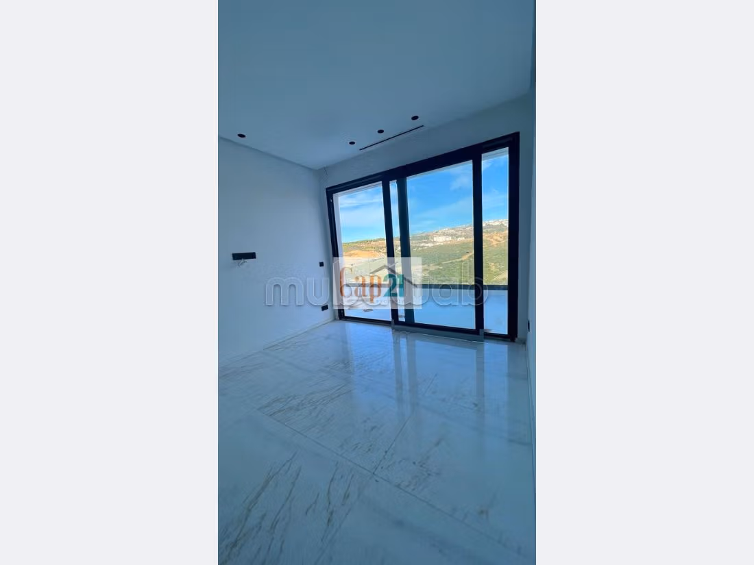 Rent an apartment in Sania. 5 large rooms. Double glazed window, Central air conditioning. 