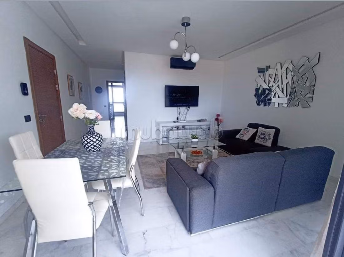 Bel appartement meublé 2 chambres à CFC