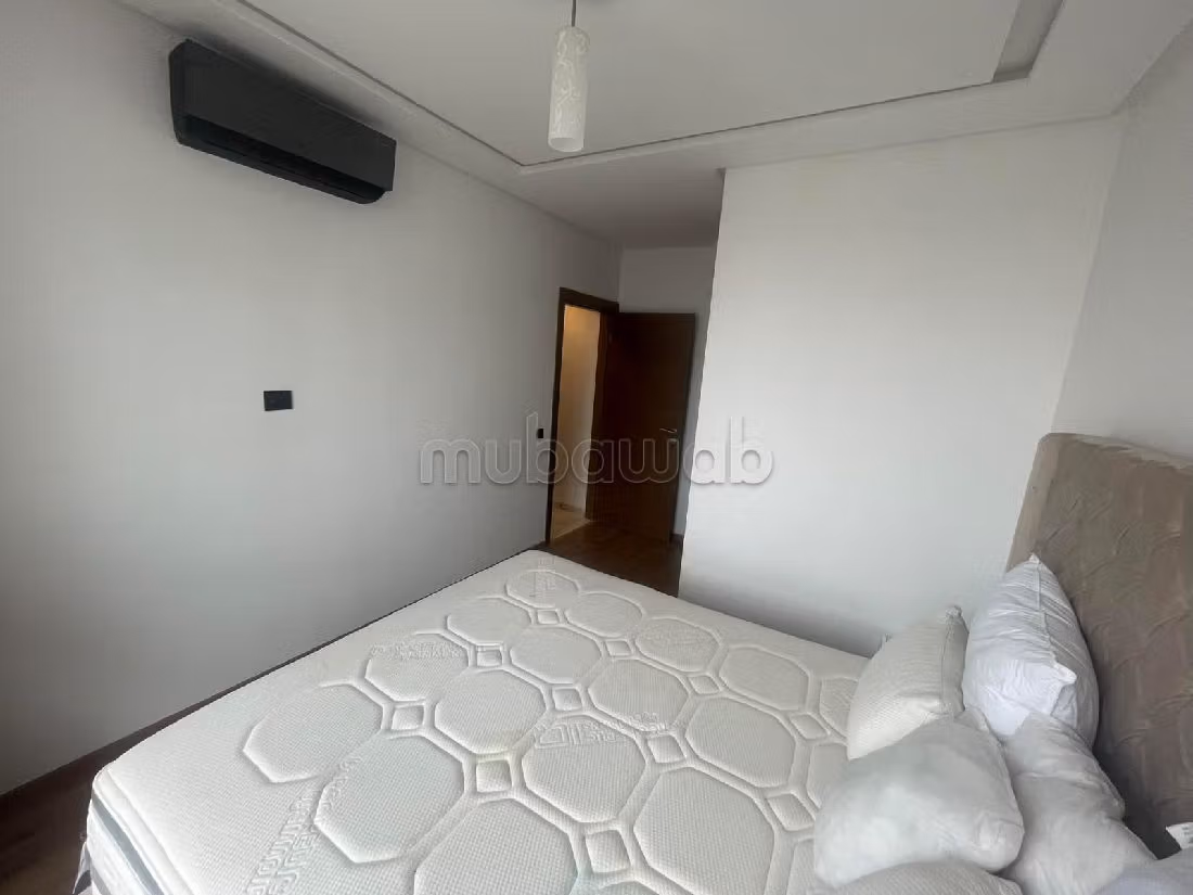 Bel appartement meublé 2 chambres à CFC