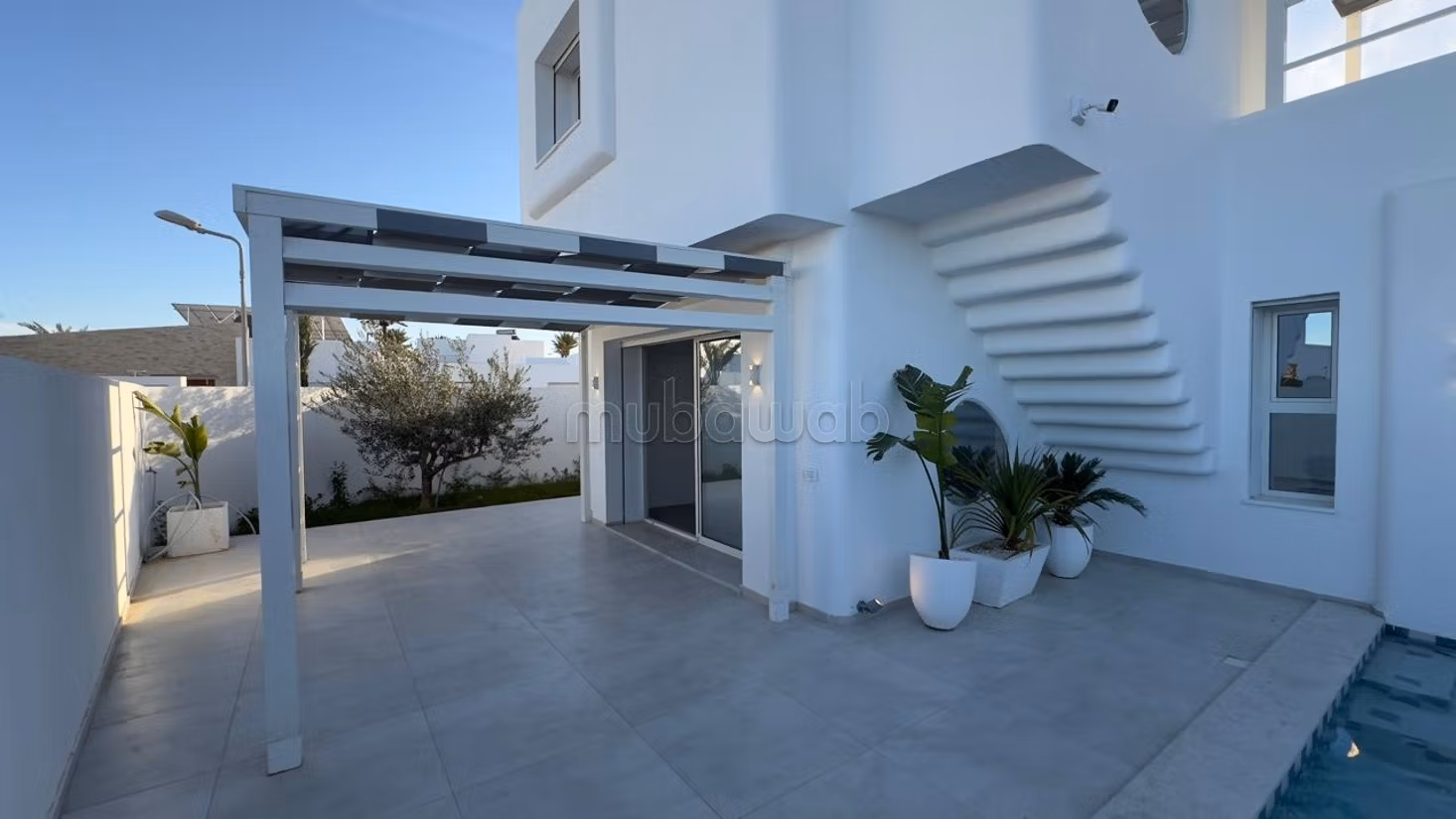 Vente villa neuve haut standing avec piscine