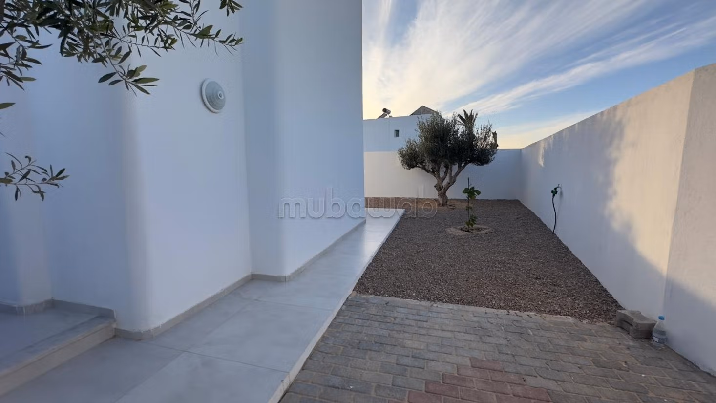 Vente villa neuve haut standing avec piscine