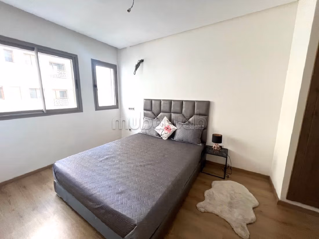 Appartementen te koop. 3 Ruimtes. Terras en lift. 