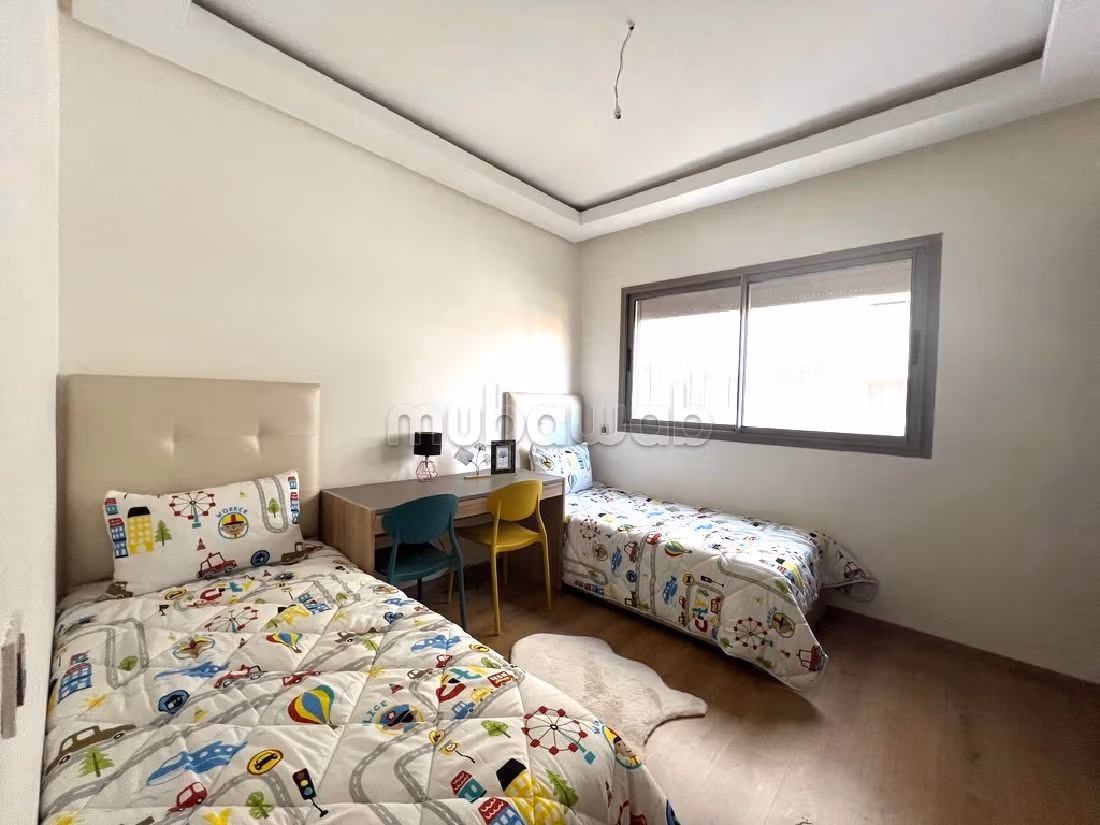 Appartementen te koop. 3 Ruimtes. Terras en lift. 