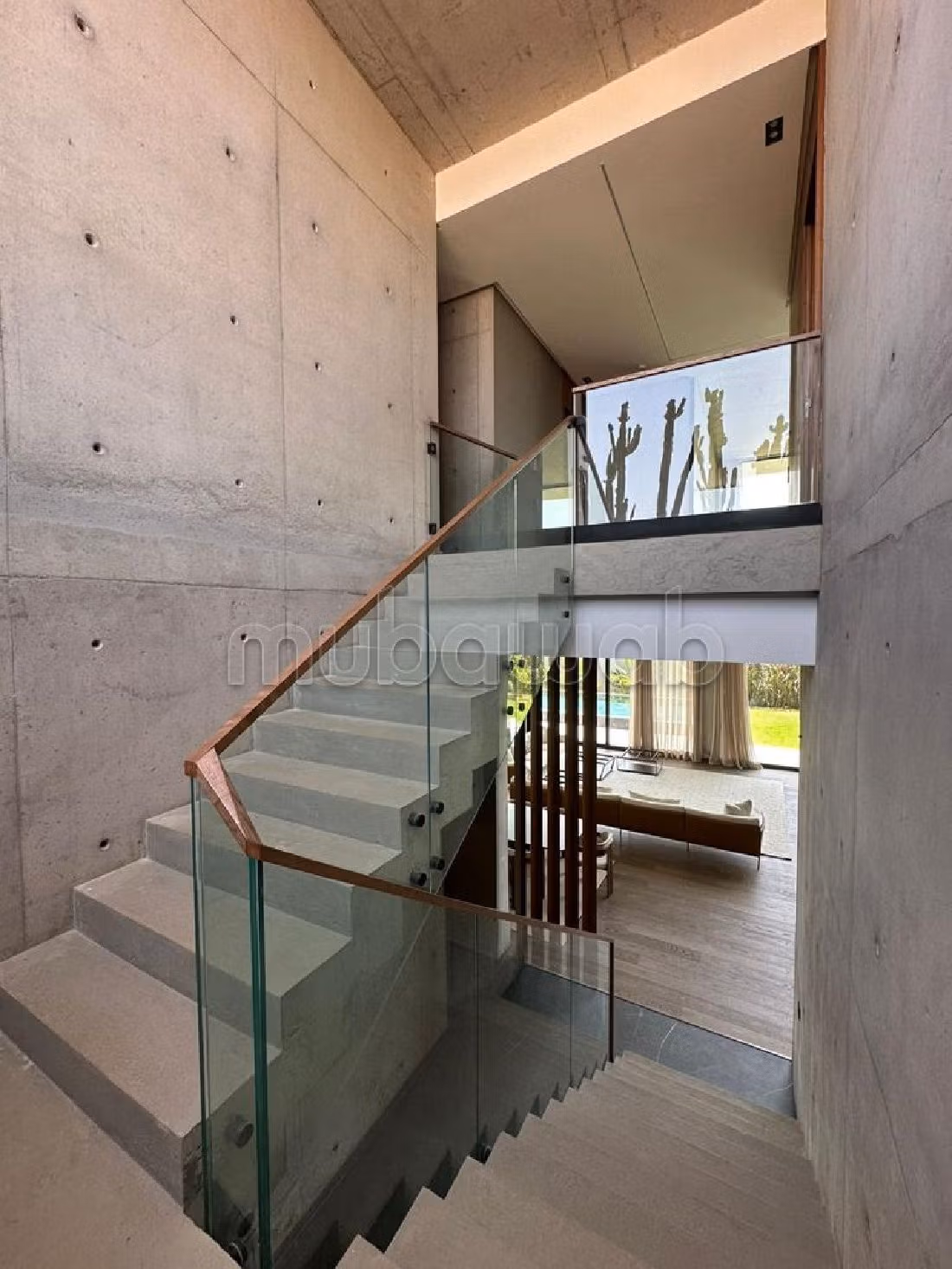 High quality villa for sale in Amelkis. 5 beautiful rooms. Terrace and garden