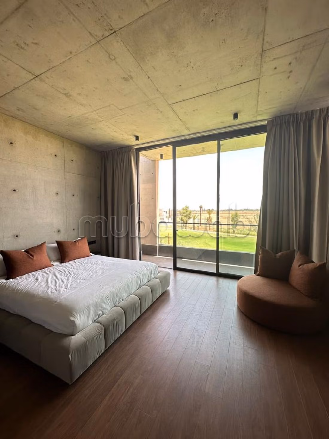 High quality villa for sale in Amelkis. 5 beautiful rooms. Terrace and garden