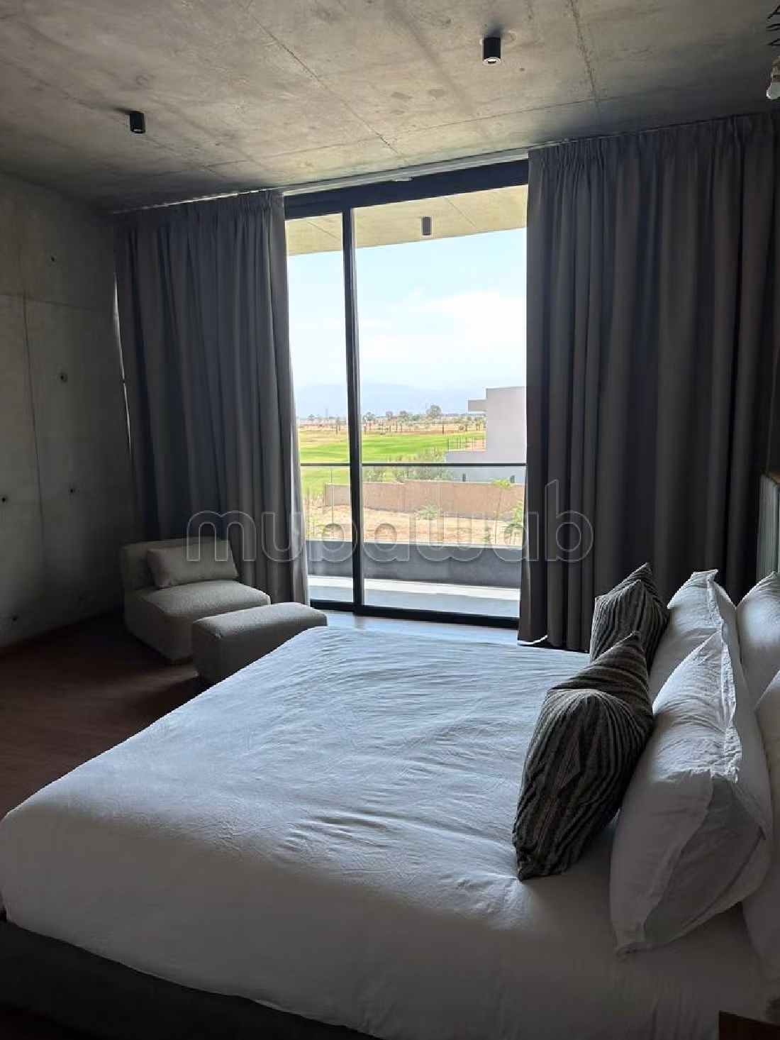 High quality villa for sale in Amelkis. 5 beautiful rooms. Terrace and garden