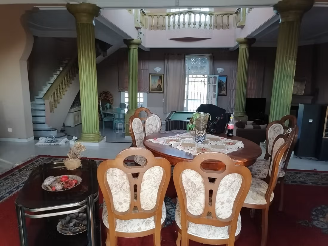Magnificent 2-hectare titled luxury farm