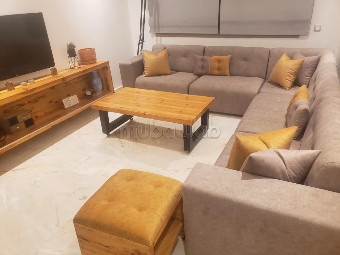 Affitta il tuo appartamento a Quartier du Parc. 3 ampi locali. Posto auto e terrazzo.