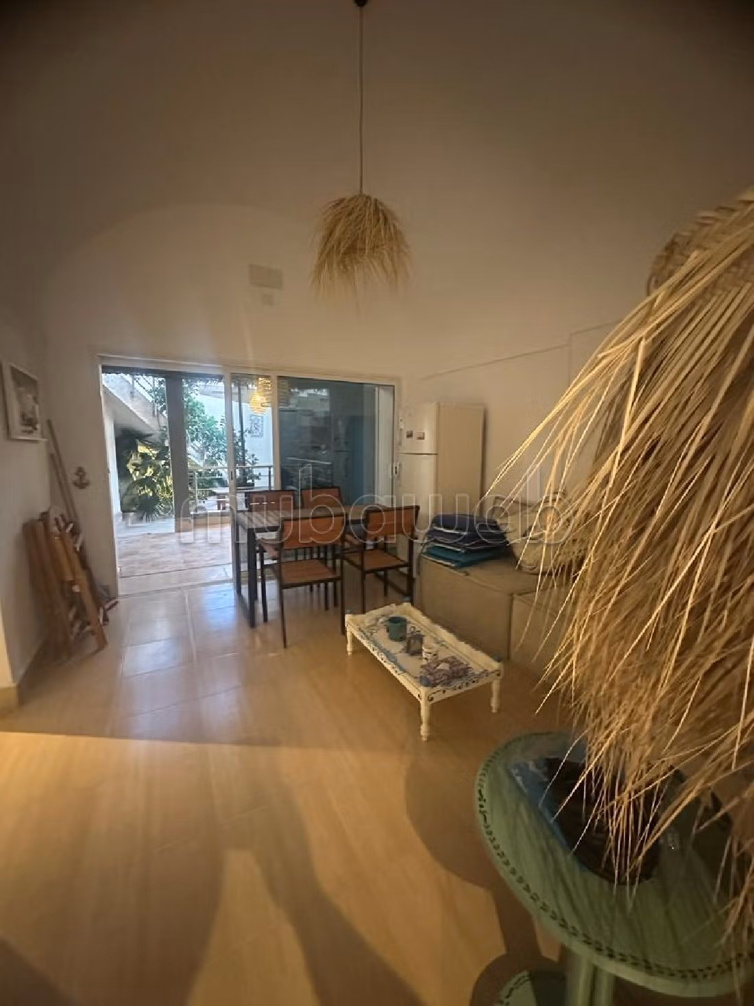 Sale of a lovely apartment. Dimension 100 m². Storage unit