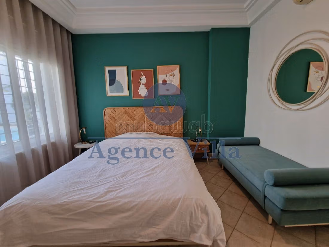 Luxury villa for rent in Gammarth. 8 large living areas. New furniture. 
