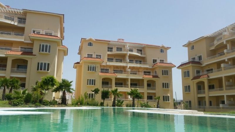 Duplex moyen standing à Boukhalf, spacieux et bien agencé, offrant une surface totale de 300 m²