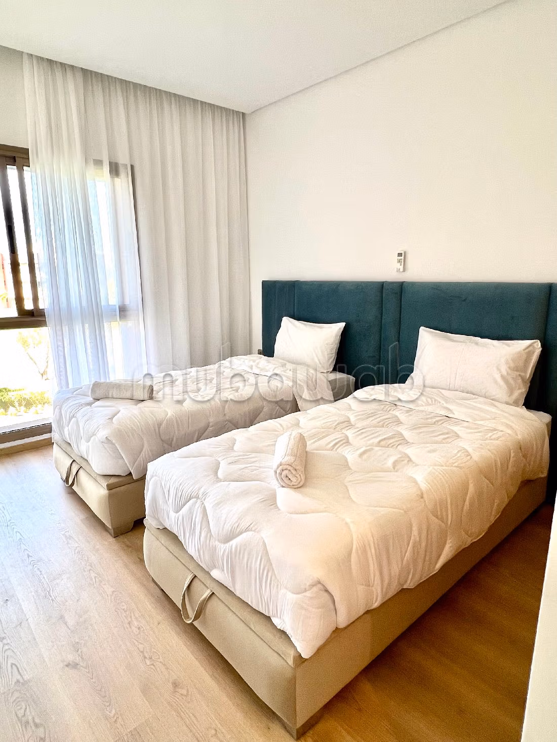 Te huur: appartementen in Agdal. 4 Kamers. Met terras en lift. 